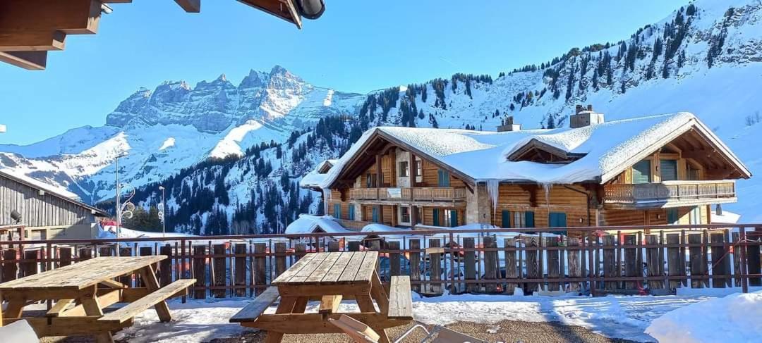 Freeride Hostel 레 크로세트 외부 사진